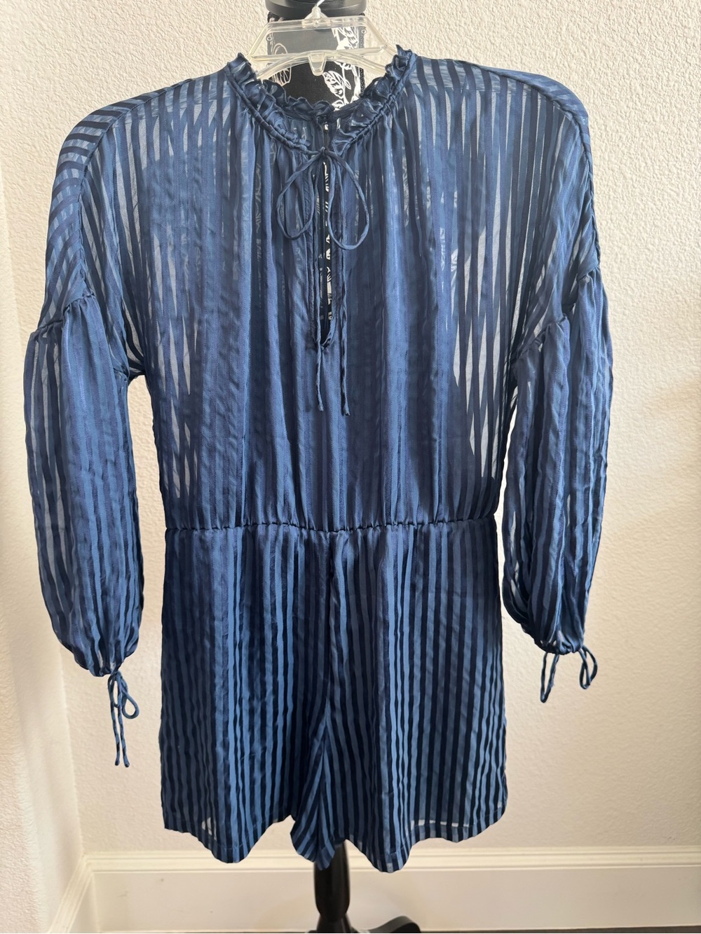 Alice + Olivia Callan Shadow-Striped Romper in Sapphire Blue Size 4